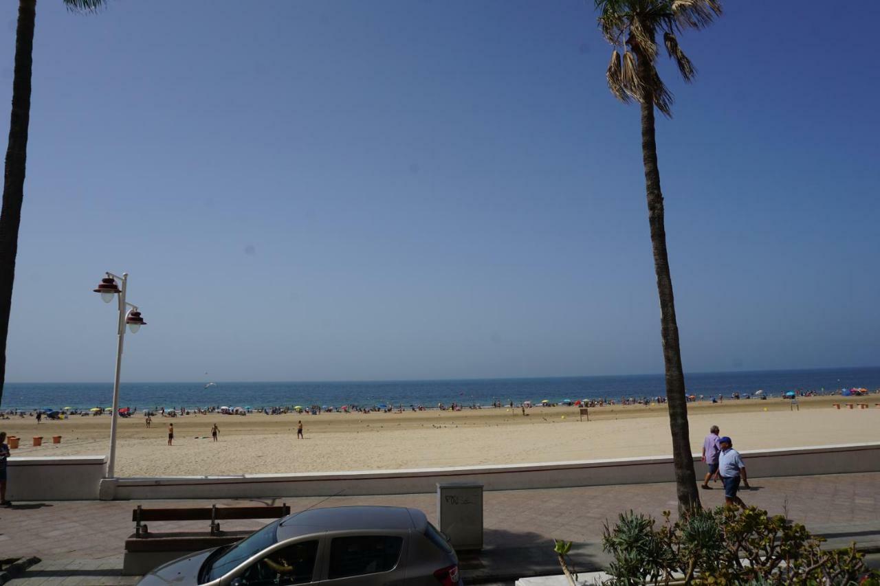 Apartamento La Mar De Cerca. Terraza Vistas Mar. 1ª Linea Playa كاديز المظهر الخارجي الصورة